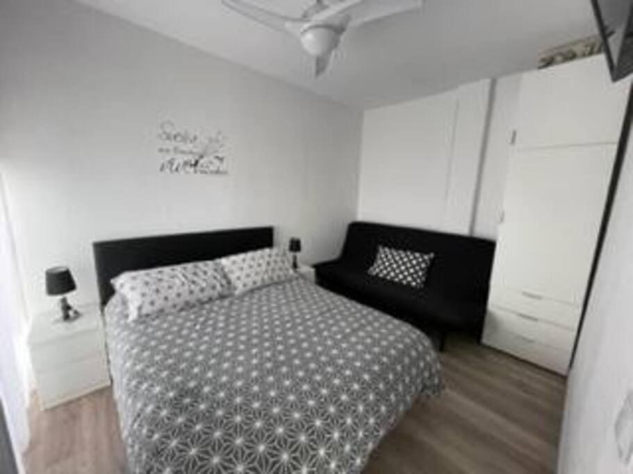 Apartamento Centrico Playa De Aro Con Piscina. Platja d'Aro Esterno foto